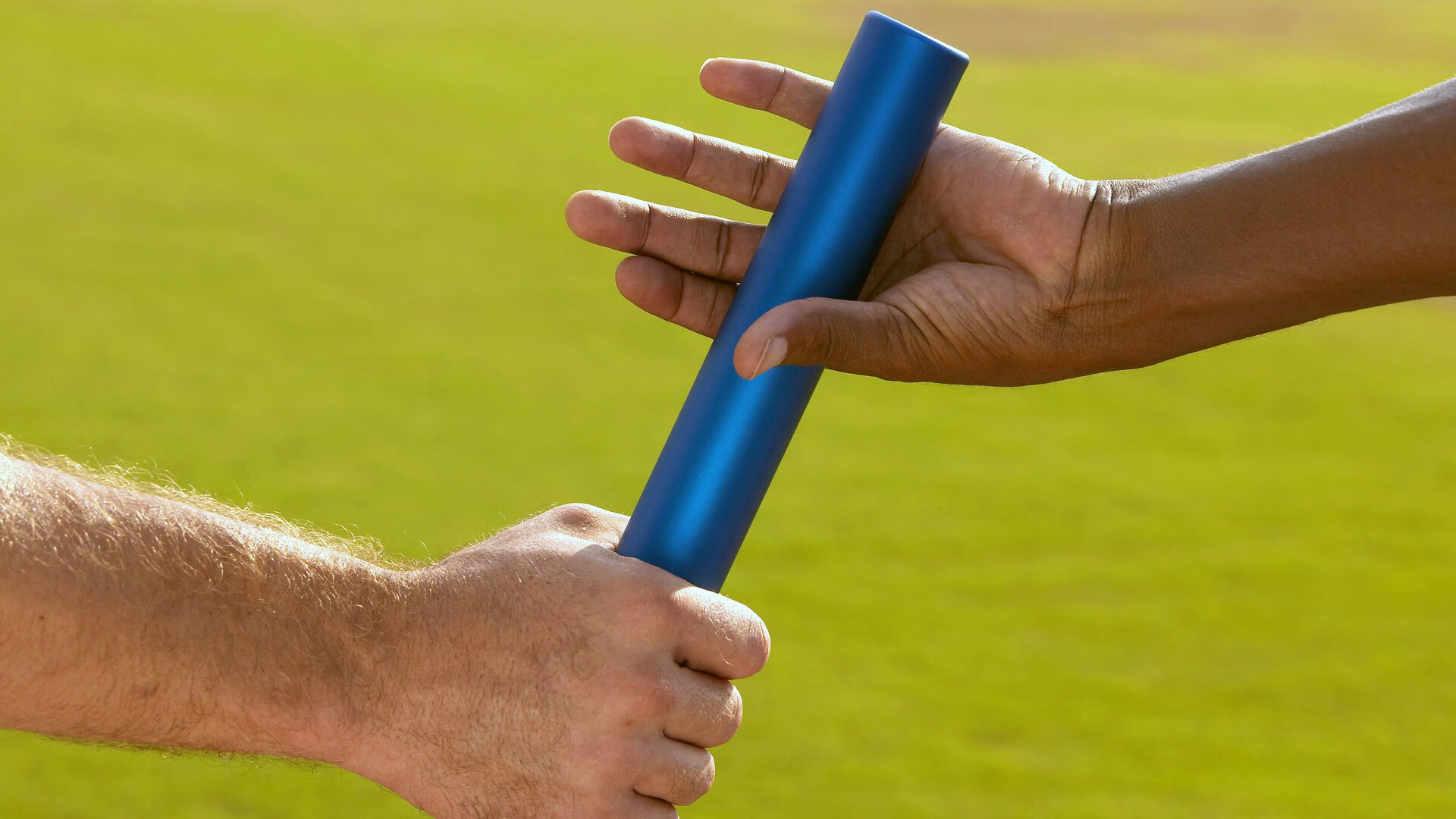 AI硬件补涨，软硬双驱带动创业板持续走强